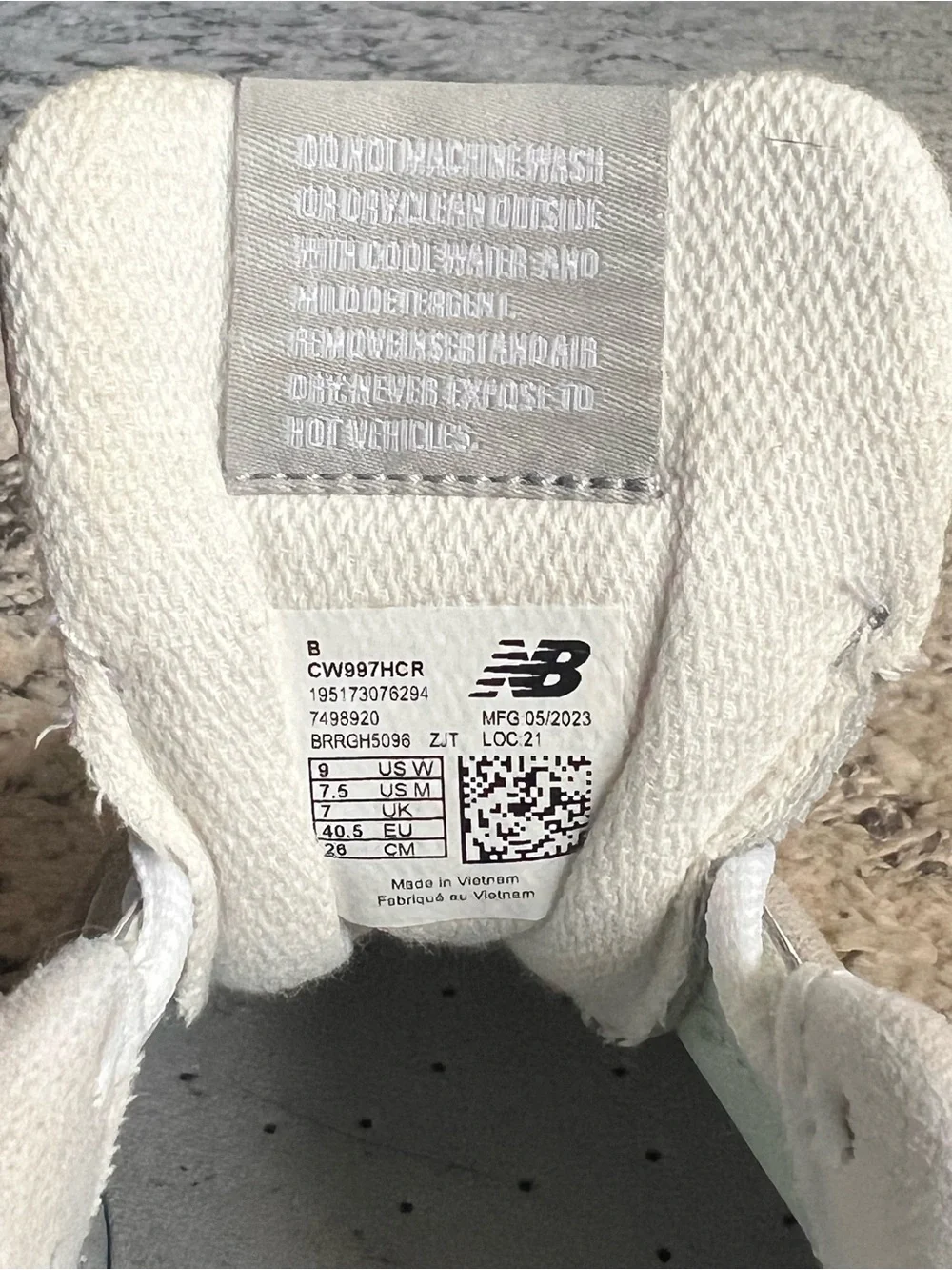 New Balance Neutral Gray and White 997 Style Sneakers - Picture 2 of 3